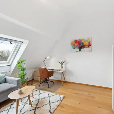 Apartment Charmante Dachgeschosswohnung *
